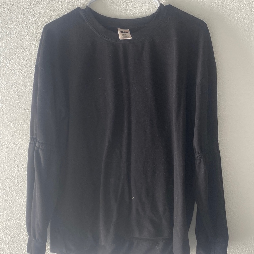 Avia sweater with bubble sleeves